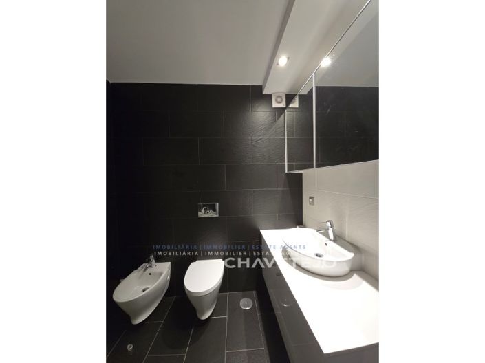 Image No.19-3 Bed Apartment for sale