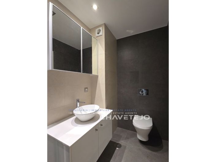 Image No.28-3 Bed Apartment for sale