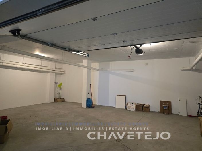 Image No.34-3 Bed Apartment for sale