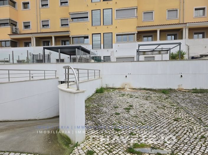 Image No.36-3 Bed Apartment for sale