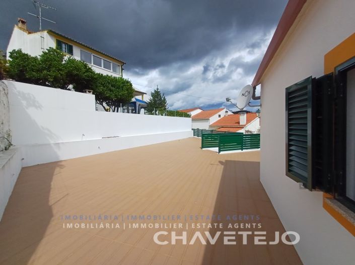 Image No.21-3 Bed House for sale