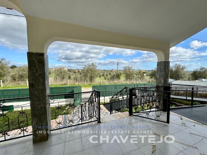 Image No.42-4 Bed House for sale