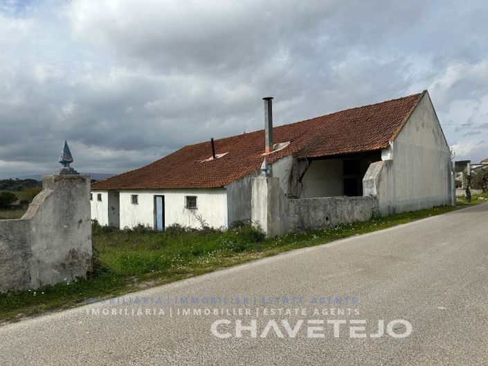 Image No.2-Ferme de 1 chambre à vendre à Torres Novas