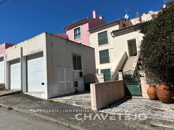 3 Bedrooms house for sale in Tomar - Garage - £289642 (Ref: AP4119253)