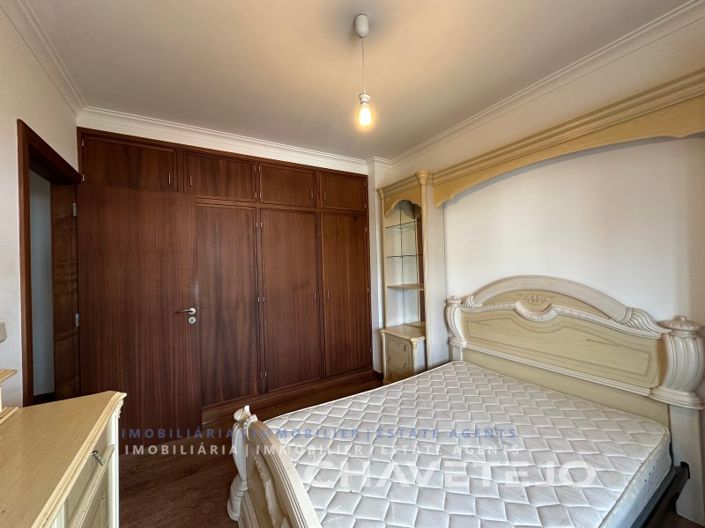 Image No.15-3 Bed House for sale