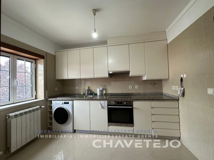 Image No.2-3 Bed House for sale