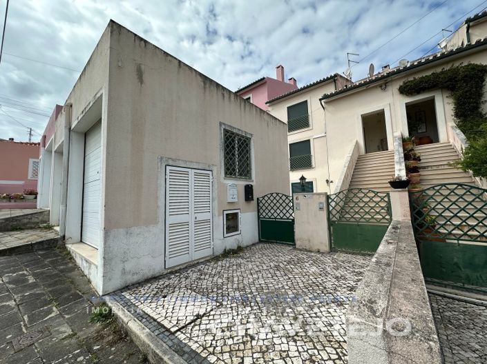 Image No.22-3 Bed House for sale