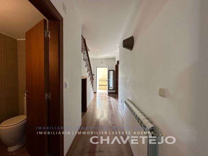 Image No.5-3 Bed House for sale