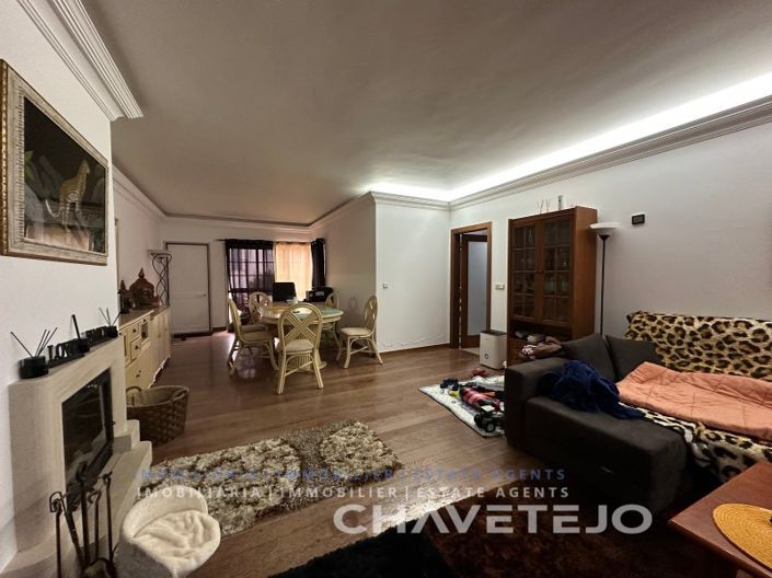 Image No.8-3 Bed House for sale