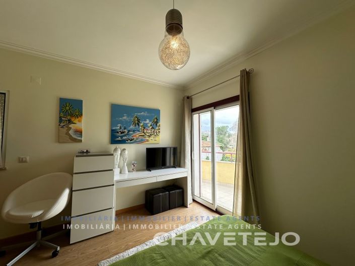 Image No.11-2 Bed Apartment for sale