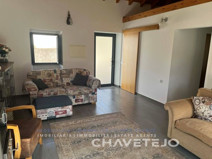 Image No.17-3 Bed House for sale