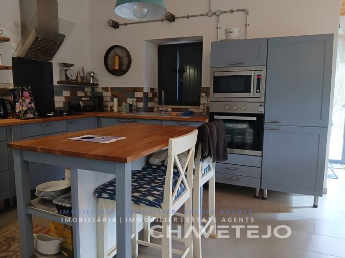 Image No.18-3 Bed House for sale