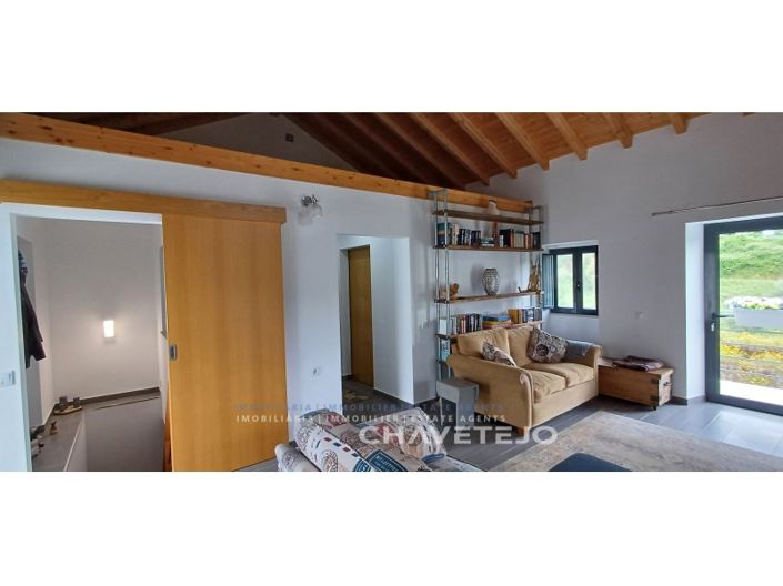 Image No.30-3 Bed House for sale