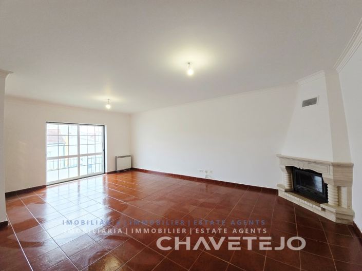 Image No.10-4 Bed House for sale