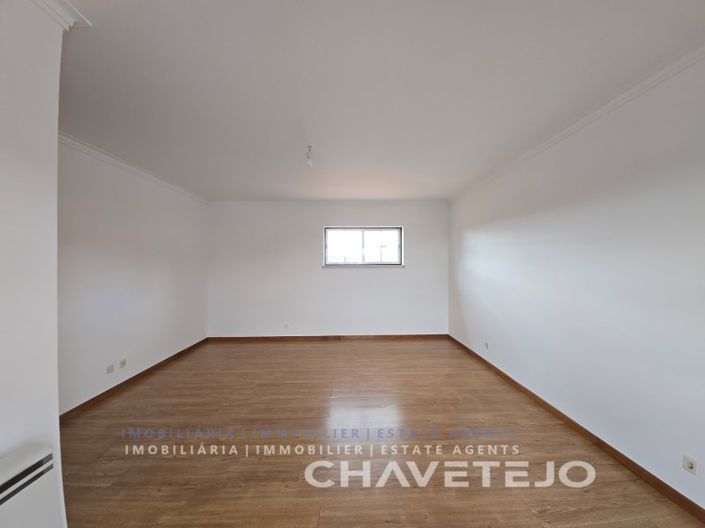 Image No.31-4 Bed House for sale