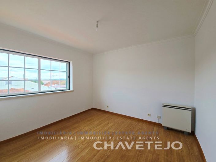 Image No.32-4 Bed House for sale