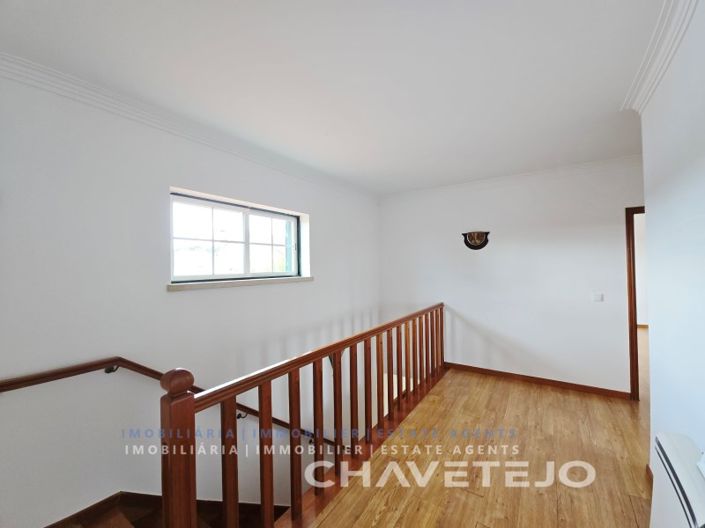 Image No.35-4 Bed House for sale