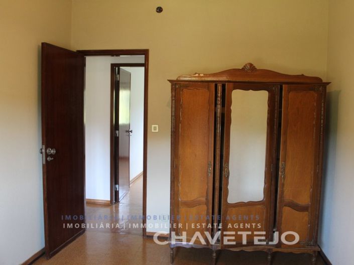 Image No.23-7 Bed House for sale