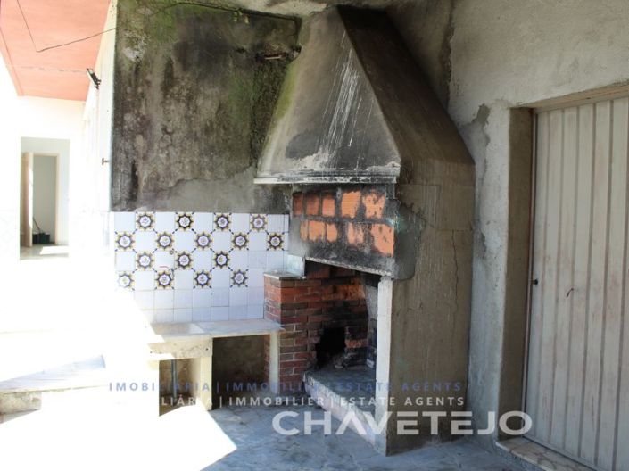 Image No.33-7 Bed House for sale