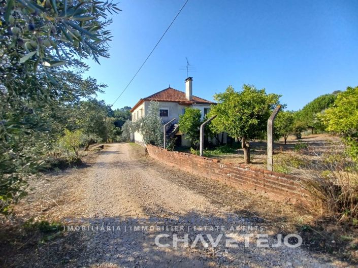 Image No.5-7 Bed House for sale