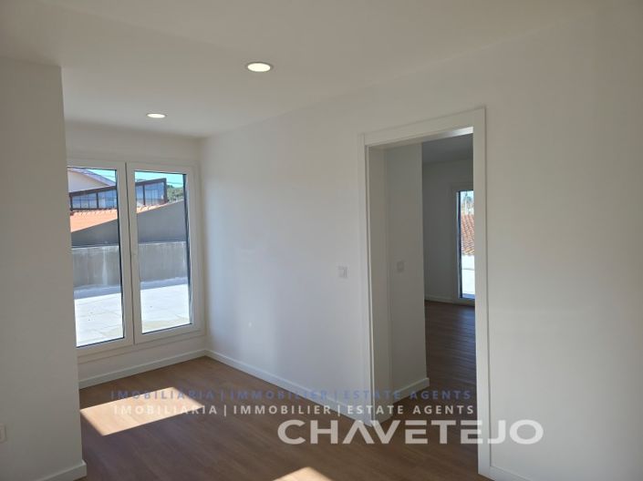 Image No.27-4 Bed House for sale