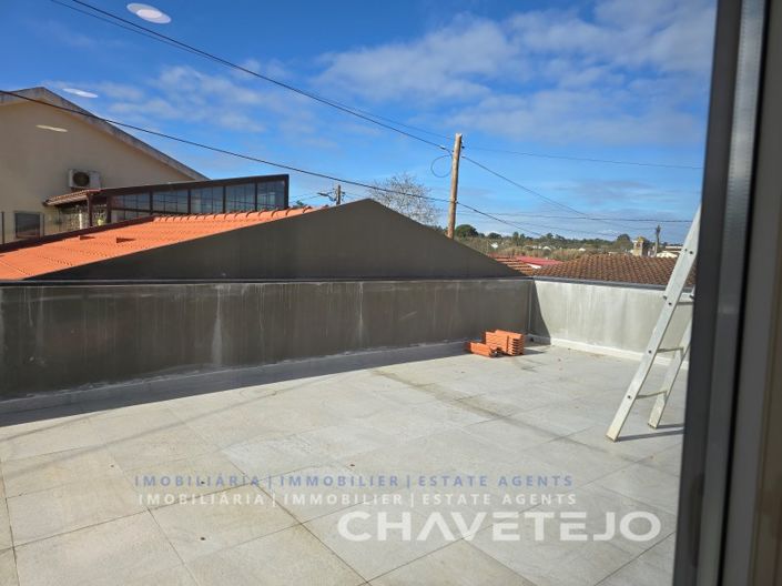 Image No.29-4 Bed House for sale