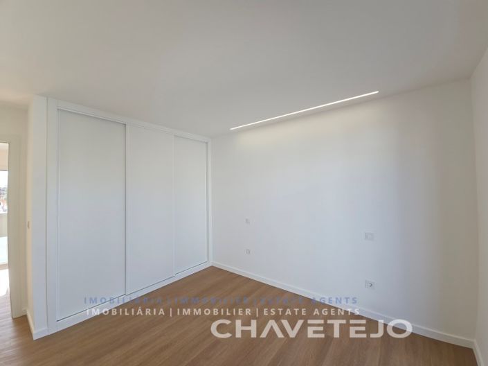 Image No.32-4 Bed House for sale