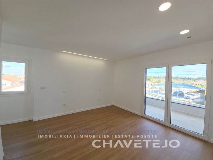 Image No.38-4 Bed House for sale