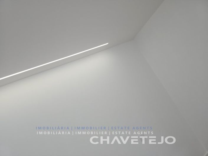 Image No.46-4 Bed House for sale