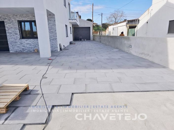 Image No.58-4 Bed House for sale