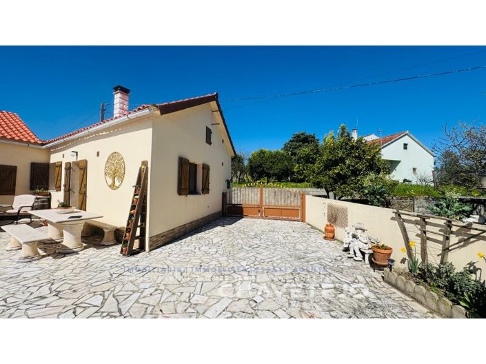 Image No.34-2 Bed House for sale