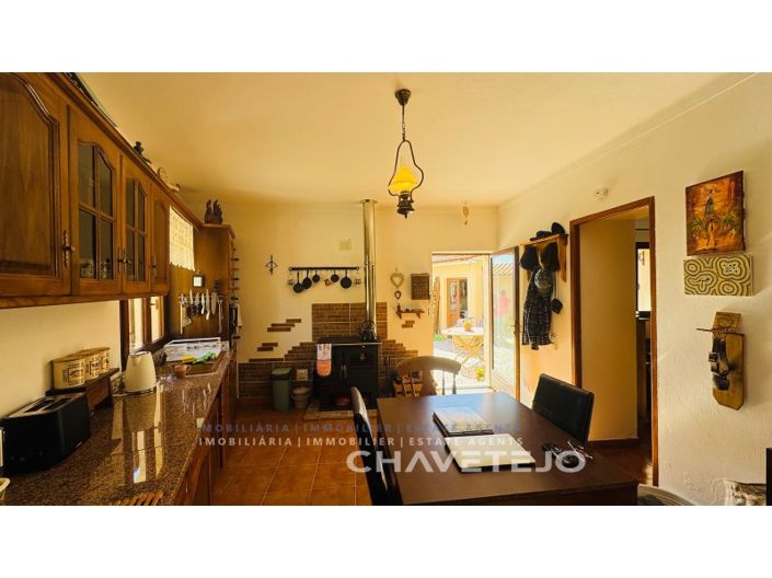 Image No.5-2 Bed House for sale