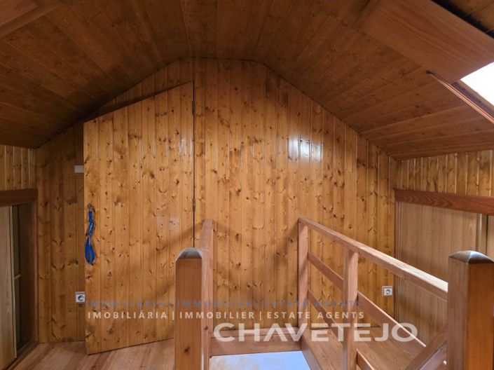 Image No.25-2 Bed House for sale