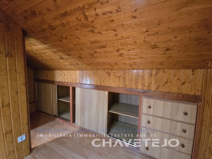 Image No.26-2 Bed House for sale