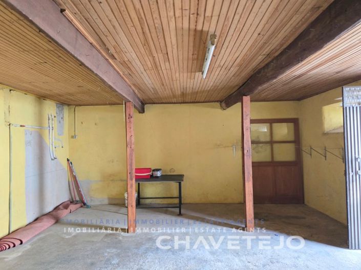 Image No.4-2 Bed House for sale