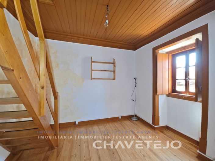 Image No.8-2 Bed House for sale