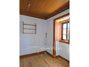 id3979c501-0000-0500-0000-000018e24d33