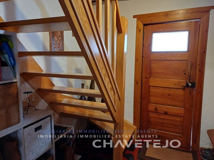 Image No.10-2 Bed House for sale