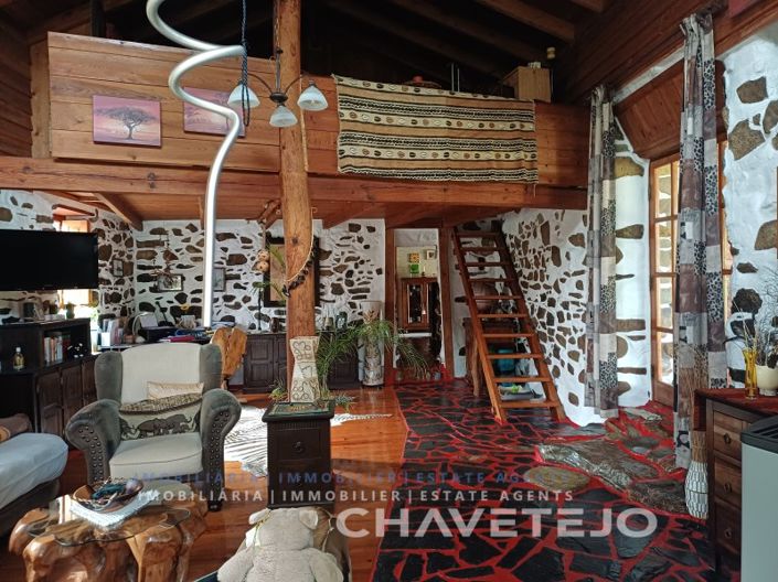 Image No.25-2 Bed House for sale