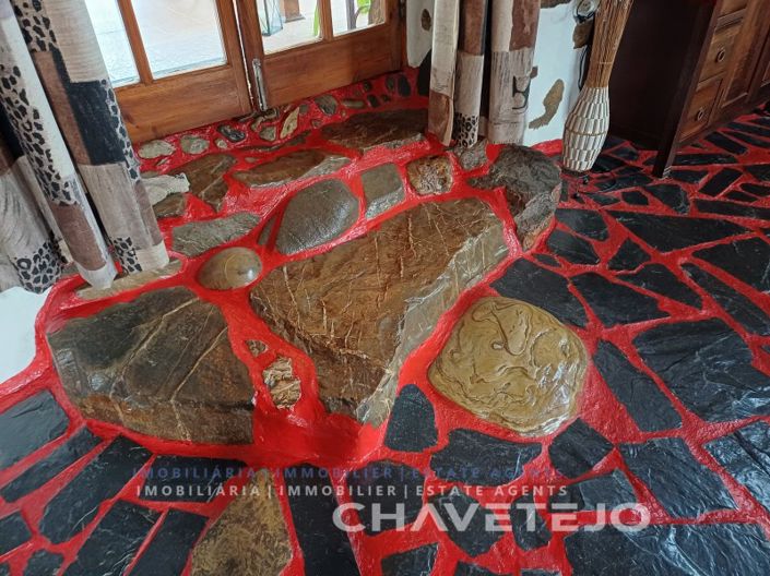 Image No.43-2 Bed House for sale