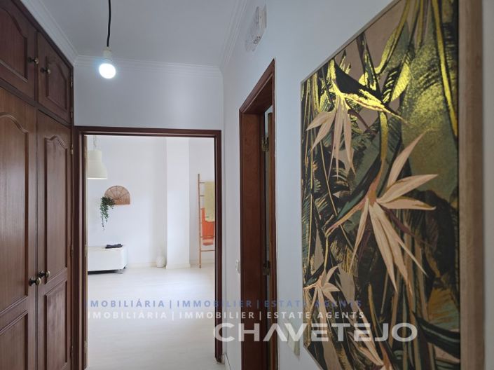 Image No.19-4 Bed House for sale