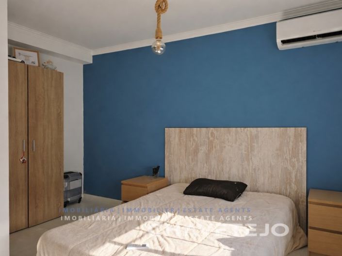 Image No.22-4 Bed House for sale