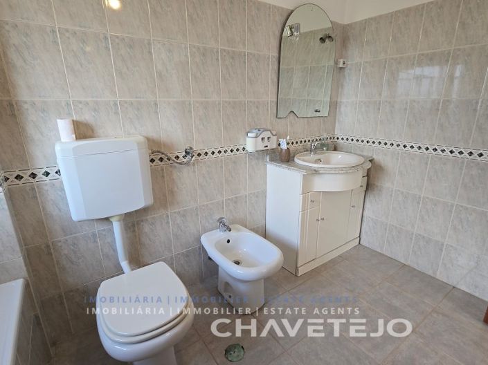 Image No.27-4 Bed House for sale