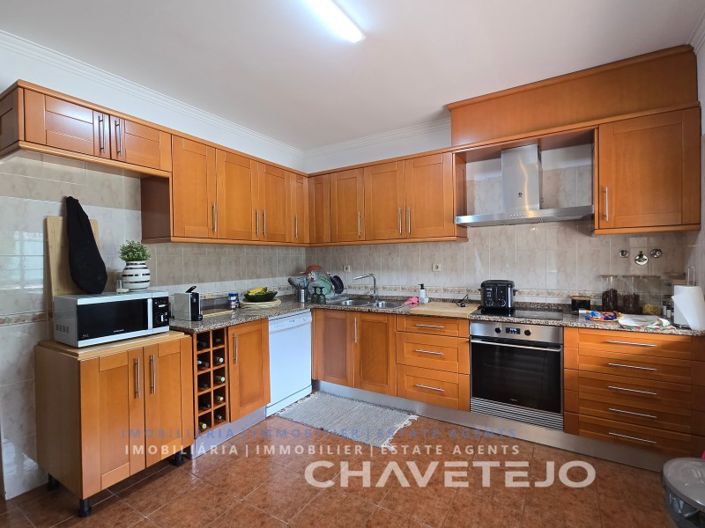 Image No.4-4 Bed House for sale