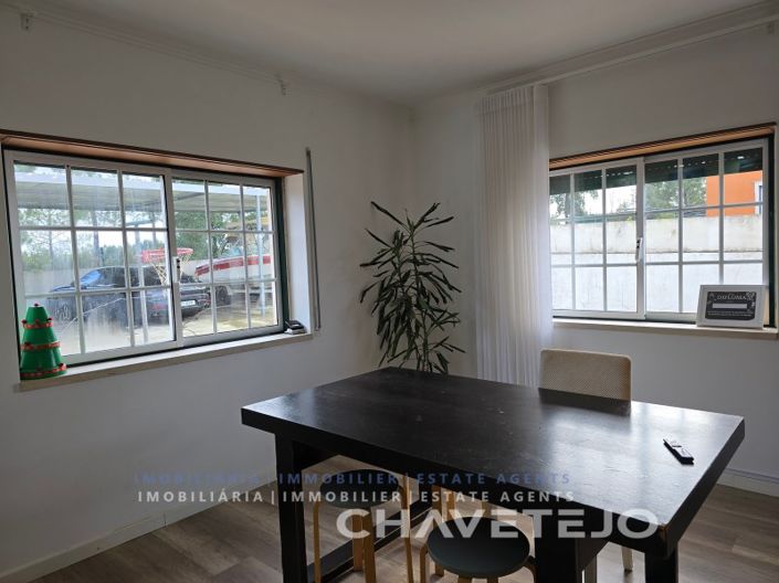 Image No.9-4 Bed House for sale