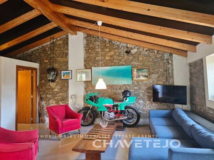 Image No.12-3 Bed House for sale