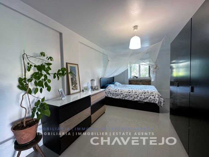 Image No.16-3 Bed House for sale