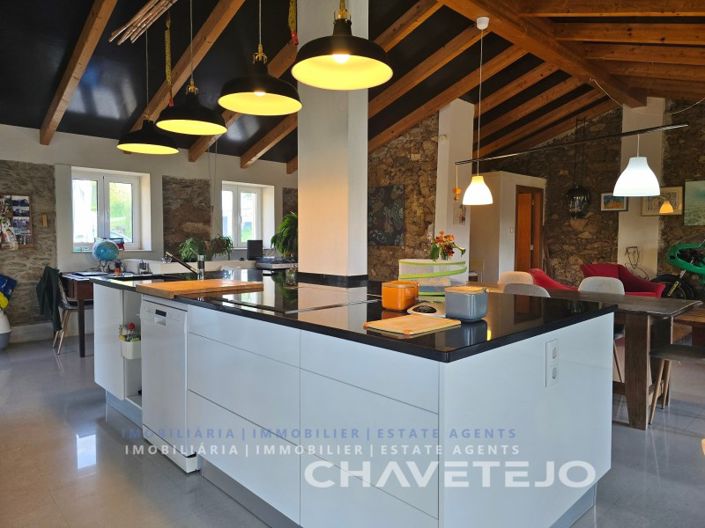 Image No.9-3 Bed House for sale