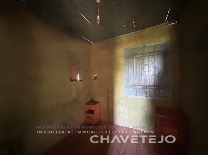 Image No.10-2 Bed House for sale