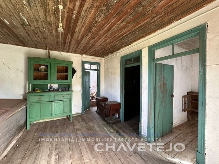 Image No.13-2 Bed House for sale